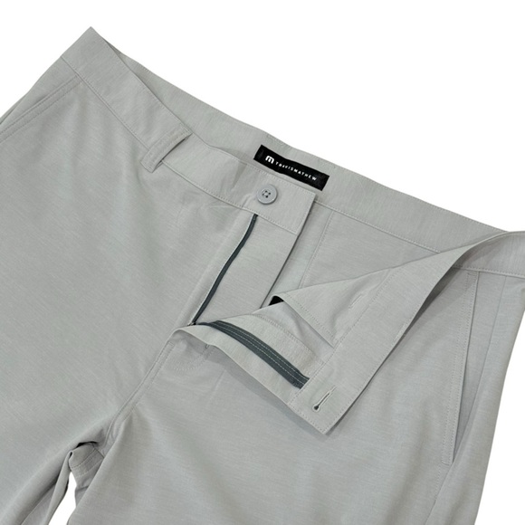 Travis Mathew Tech Chino Shorts 8” SLEET Gray Solid NWT Golf Active Casual SZ 40 - Picture 8 of 11